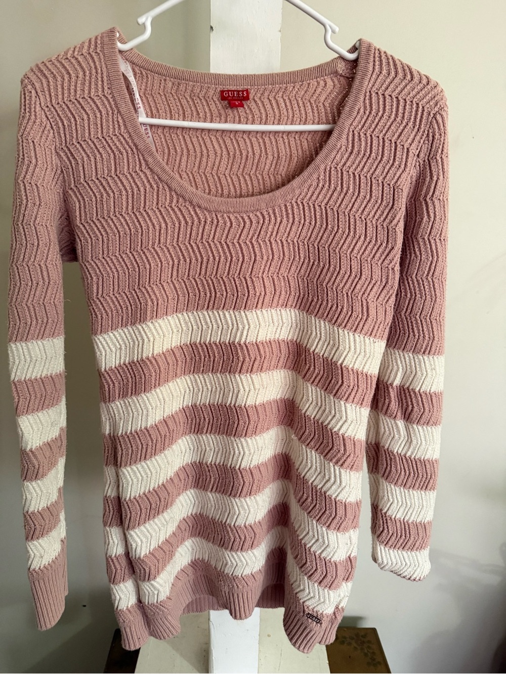 GUESS Sweater - Picture 5 of 8